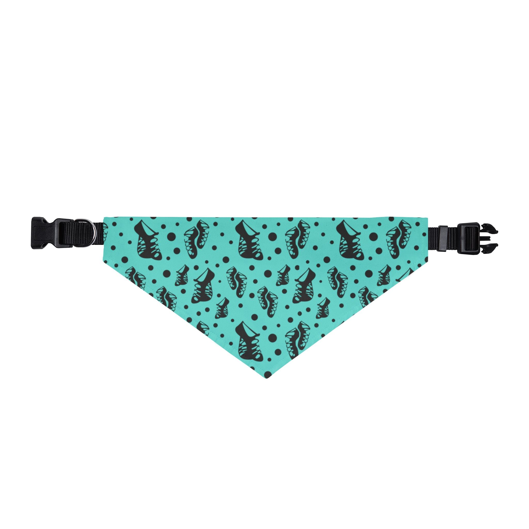 Irish dance pet bandana with adjustable collar, size view