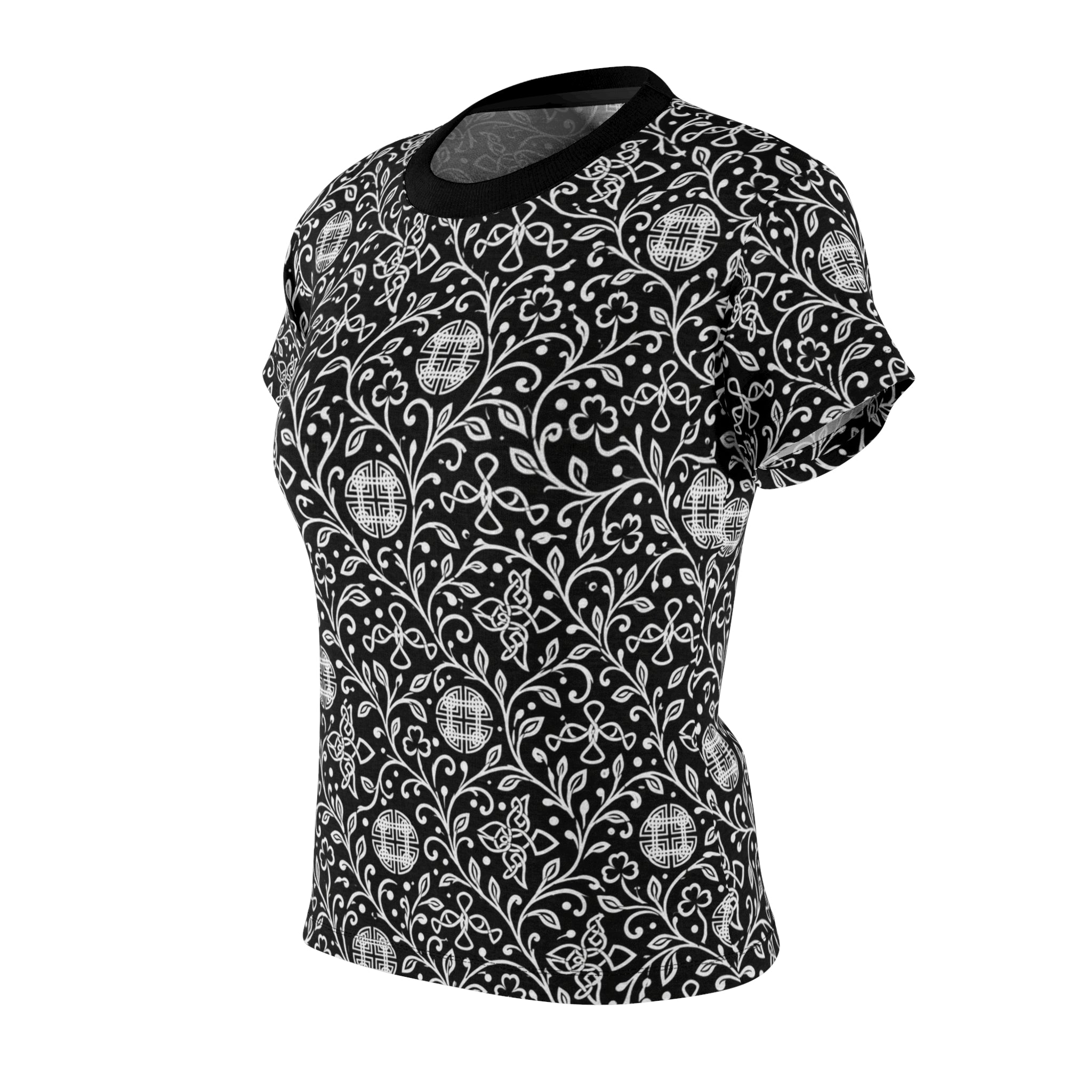 Foy Women's Black and White Floral Knot Pattern T-Shirt