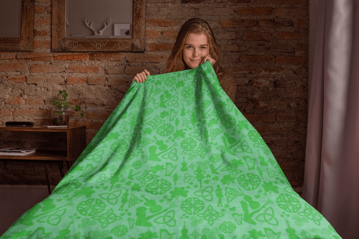 Green Irish Dance Velveteen Plush Blanket